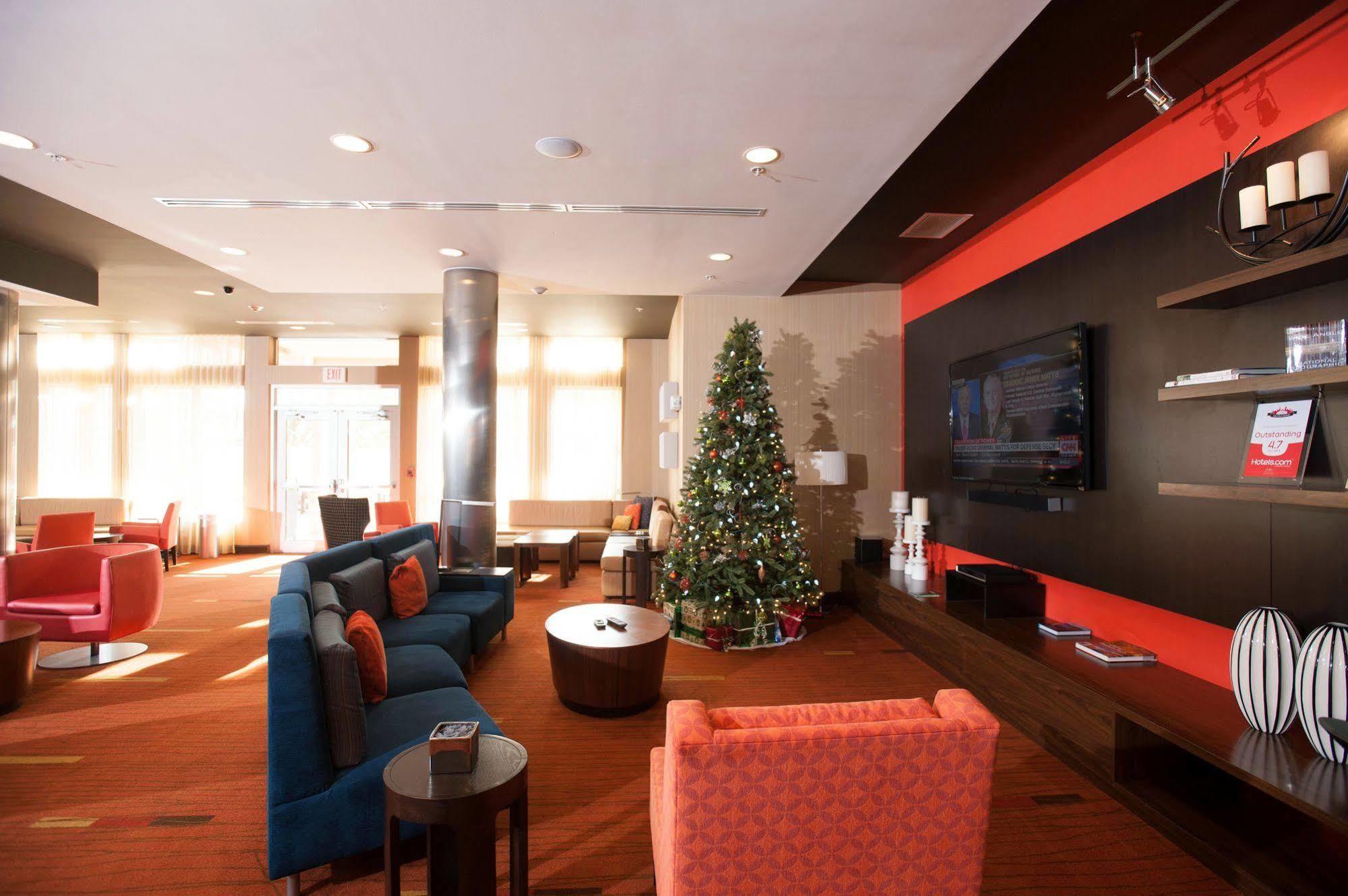 Courtyard By Marriott Evansville East Exterior photo